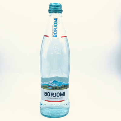 Вода минеральная Borjomi газированная, пластиковая бутылка 0,5 л