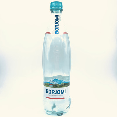 Вода минеральная Borjomi газированная 0,75 л