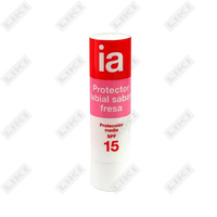 Sotib olish Interapothek qulupnay xushbo'y lab bo'yog'i SPF 15 4G Interapothek qulupnay xushbo'y lab bo'yog'i SPF 15 4G
